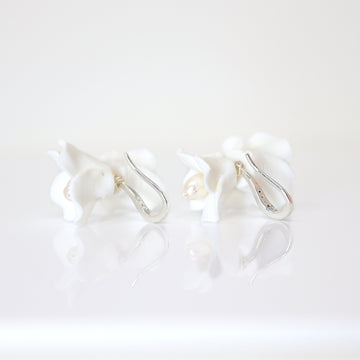 Freshwater Cultured Pearl Ceramic White Two Flower Hook Rhinestone Earrings, Long Bridal Earring, Pearl Bridal Earrings, Statement Earrings.